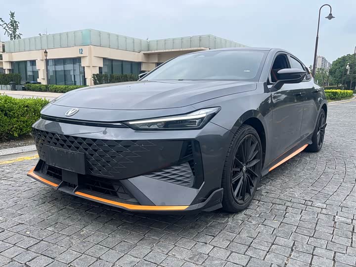 UNI-V 2024 Model 1.5T Deluxe Version