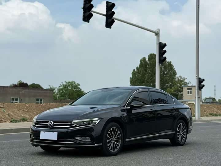 Model 330TSI DSG 30Anniversary Edition