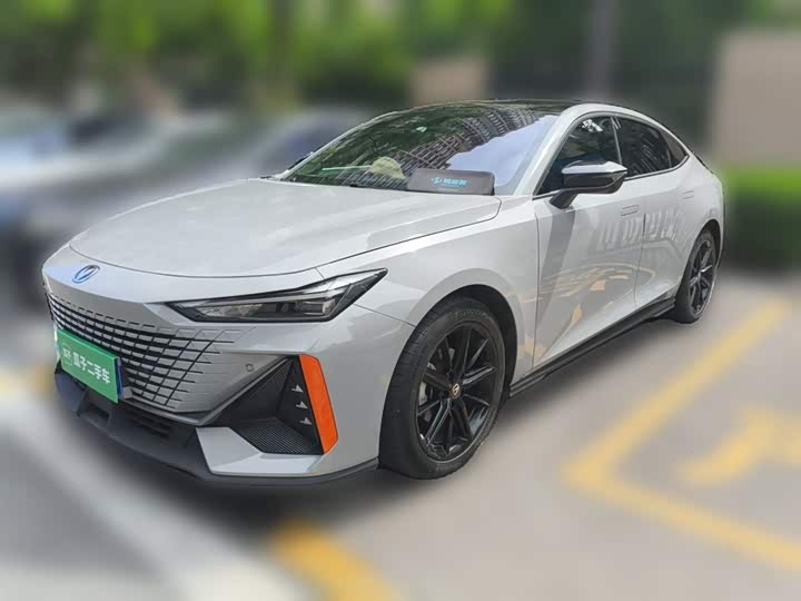 2022 Changan UNI-V 2022 1.5T Excellent Type