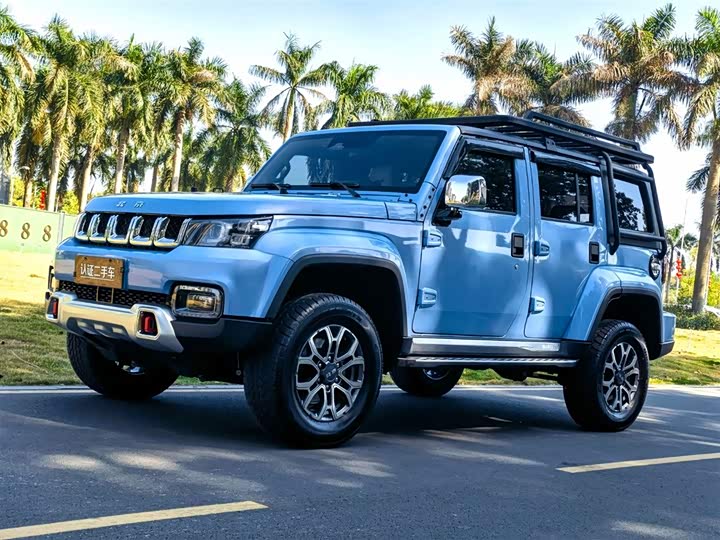 2023 Beijing off-road BJ40 2023 2.0T automatic four-wheel drive city hunter version knight type