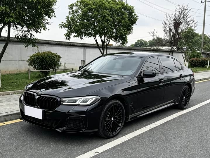 2023 BMW 5 Series 2022 facelift 530Li leading M sports package