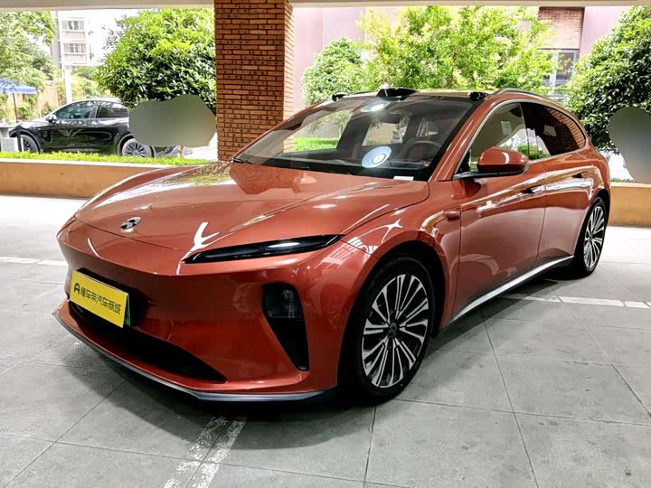 2023 NIO ET5T 2023 75kWh Touring