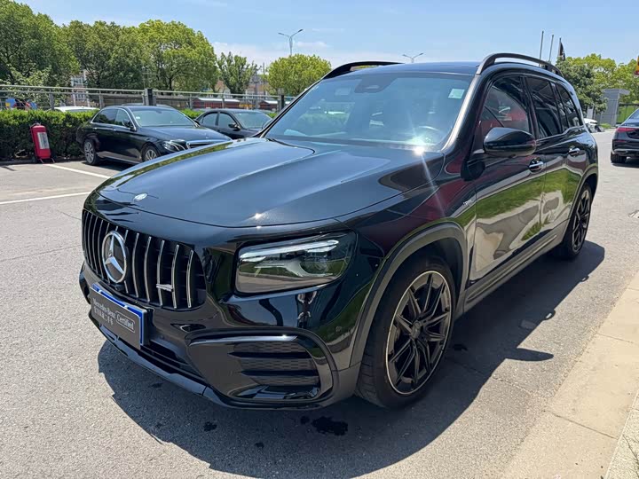 2025 2024 Mercedes-AMG GLB 35 4MATIC