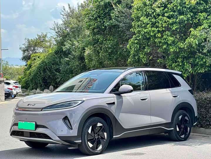05 EV 2025 Model 520KMFlagship Edition