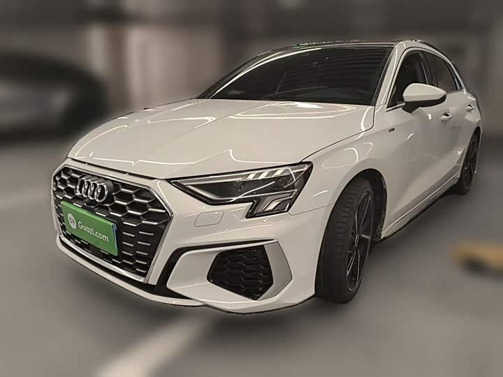 2022 Audi A3 2022 Sportback 35 TFSI stylish and sporty