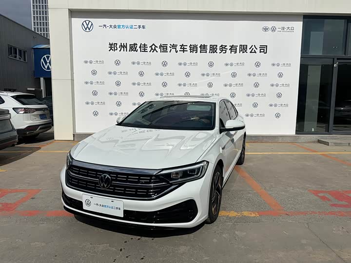Sagitar 2024 300TSI DSG Super Edition