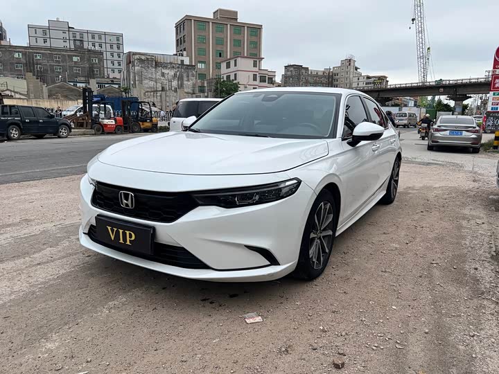 Stylish 2022 240TURBO CVT Deluxe Edition