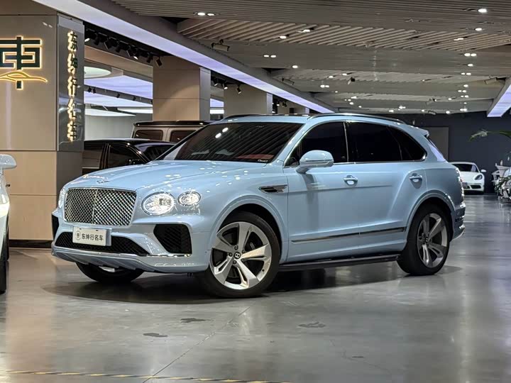 2022 Model 4.0T V8