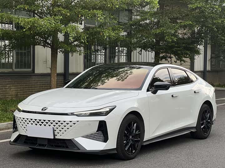 UNI-V 2024 Model 1.5T Premium Version