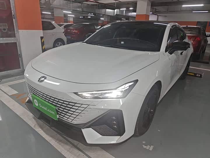 UNI-V 2023 Model 1.5T Premium Version