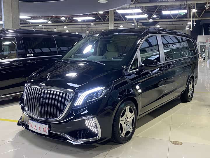 Vito 2023 2.0T Business Edition 7 seats