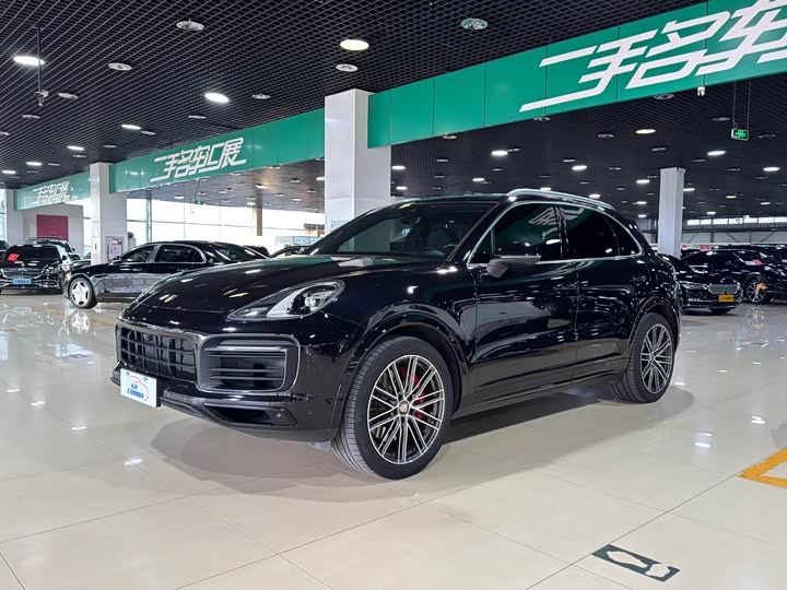2023 Cayenne 2023 Cayenne S 2.9T