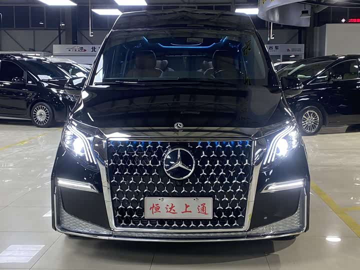 Vito 2023 2.0T Business Edition 7 seats