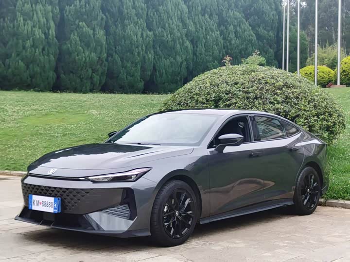 UNI-V 2023 Model 1.5T Premium Version