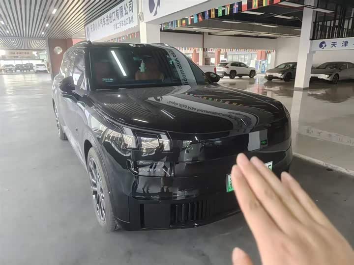 2025 Lynk & Co 900 2025 2.0T Ultra 6-seater