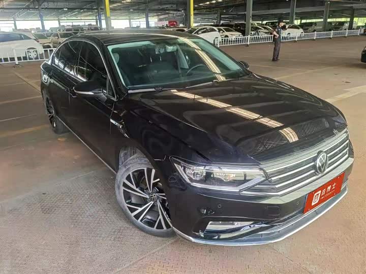2022 Magotan 2023 2 Million Edition 330TSI DSG Luxury