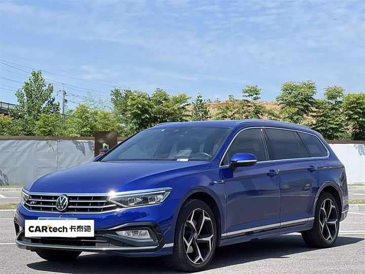 2022 Volkswagen Passat Variant 2021 2.0T Executive