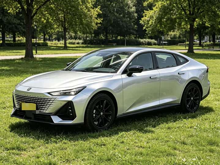 UNI-V 2024 Model 1.5T Premium Version