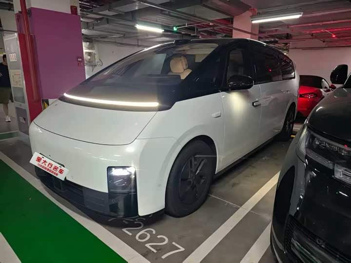 2025 Ideal MEGA 2025 Home Family Special Edition