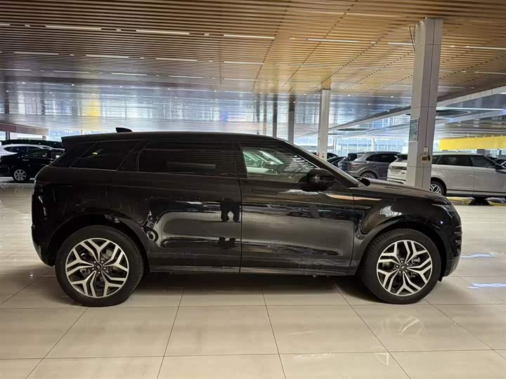 2026 Range Rover Evoque 2026 Model Range Rover Evoque L SE
