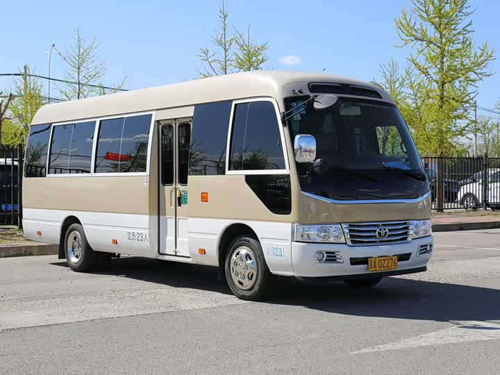Costa 2019 4.0L luxury car GRB53L-ZEMNK 23-seat armrest 9GR