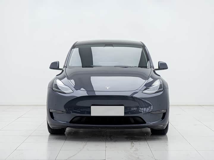 2023 Model Y 2022 Performance high-performance all-wheel drive version