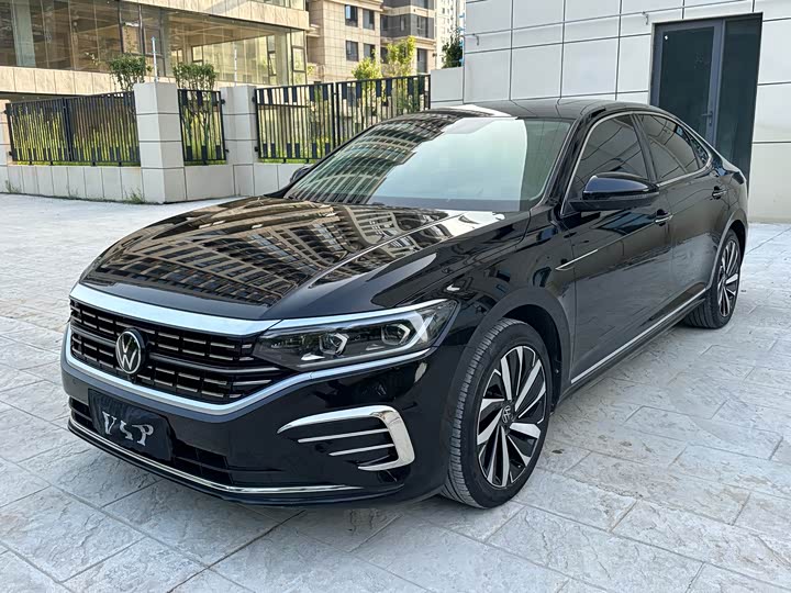 Model 330TSI Luxury Edition