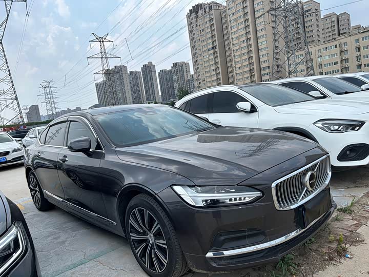 S90 2021 Model B5 Luxury Edition