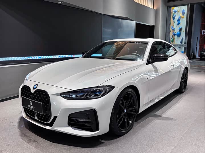 2021 BMW 4 Series 2021 425i M Sports Night Edition