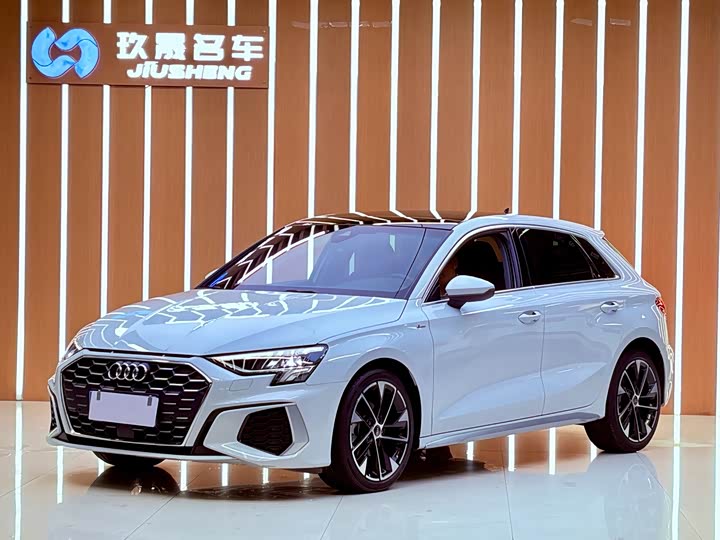 A3 2022 Model Sportback 35 TFSI Fashion Version