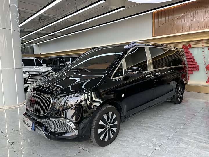 Vito 2023 2.0T Business Edition 7 seats