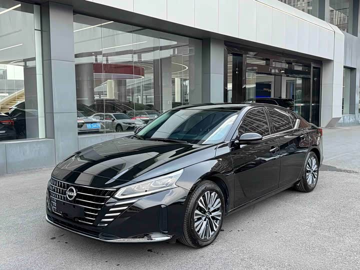 2023 Altima 2022 2.0L XL-TLS Comfort Edition