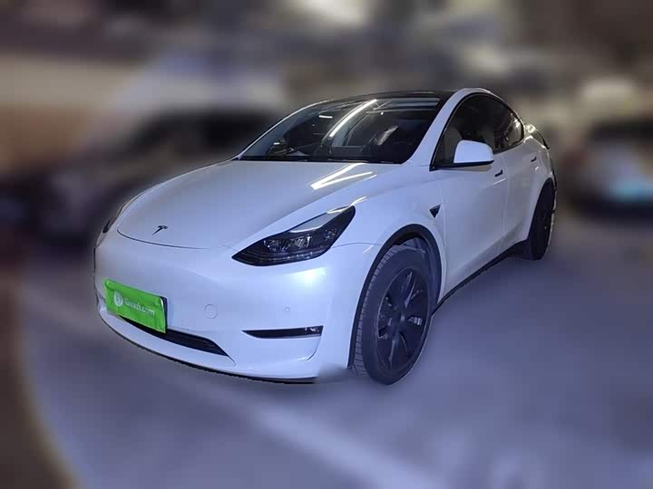 2024 Model Y 2023 long-range all-wheel drive version