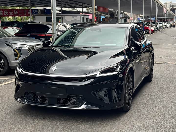 Model 140kmLuxury Edition