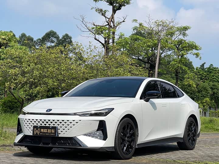 UNI-V 2024 Model 1.5T Premium Version