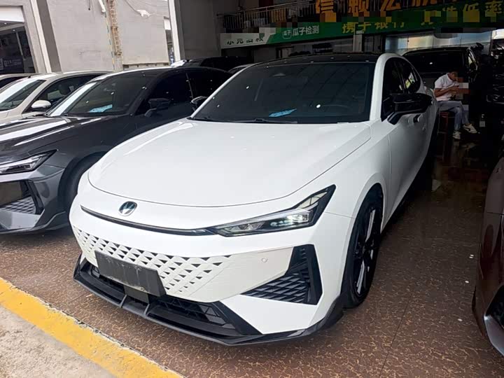 UNI-V 2024 Model 1.5T Premium Version