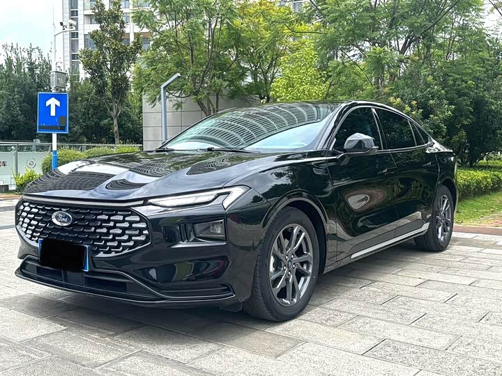 2025 Model 1.5T EcoBoost Luxury Version