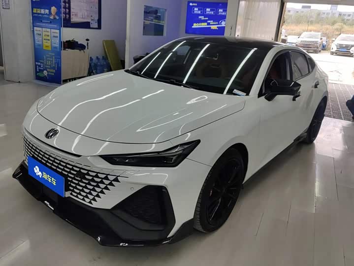 UNI-V 2024 Model 2.0T Edition