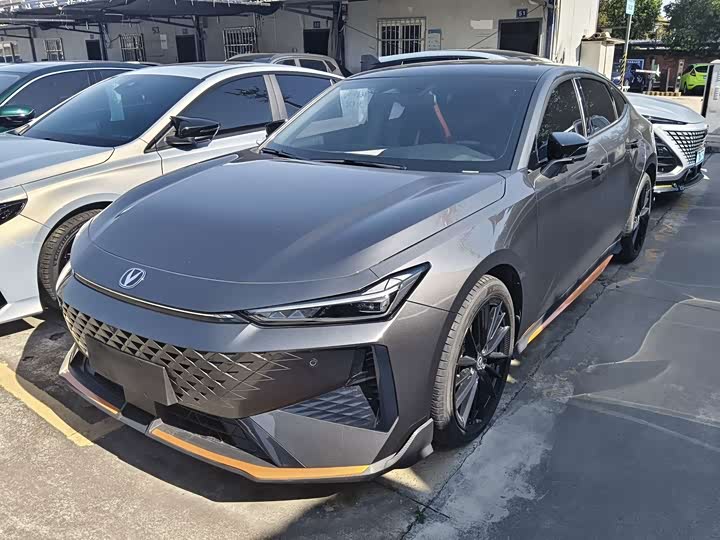 UNI-V 2024 Model 1.5T Premium Version