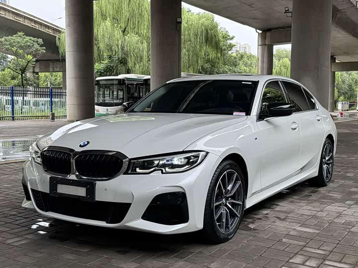 3 2022 Model 325Li M