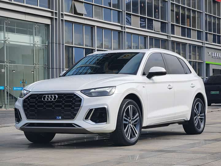 2022 Audi Q5L 2022 40T luxury and dynamic model
