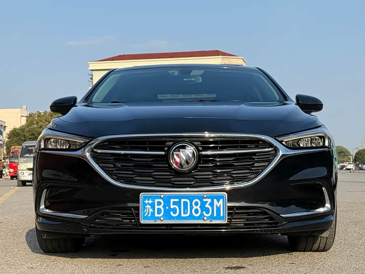 2021 LaCrosse 2021 652T Premium Model
