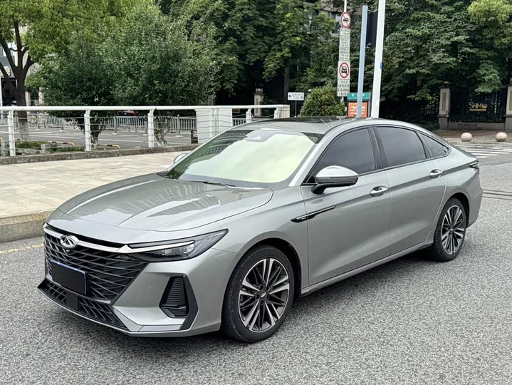 8 2023 Model Edition 2.0T DCT