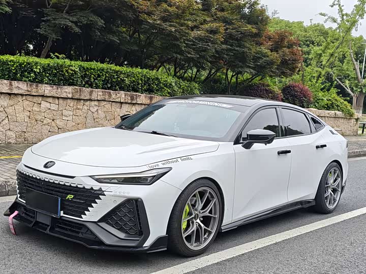 2023 Changan UNI-V 2023 2.0T speed version