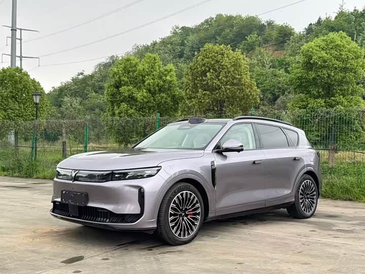 2025 Lantu FREE 2025 FREE four-wheel drive Qiankun version