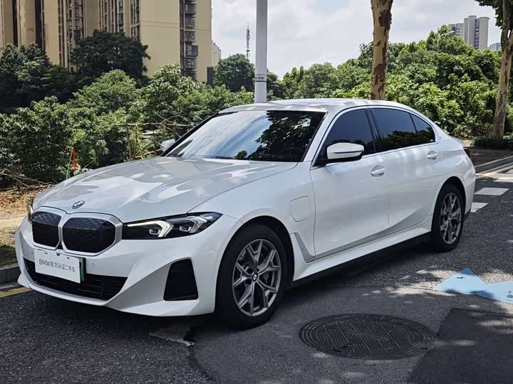 2025 BMW i3 2025 eDrive 35 L