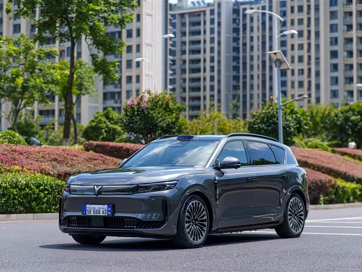 FREE 2025 Model FREE AWD Edition