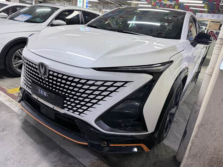 UNI-T 2022 Model 1.5T Premium Version