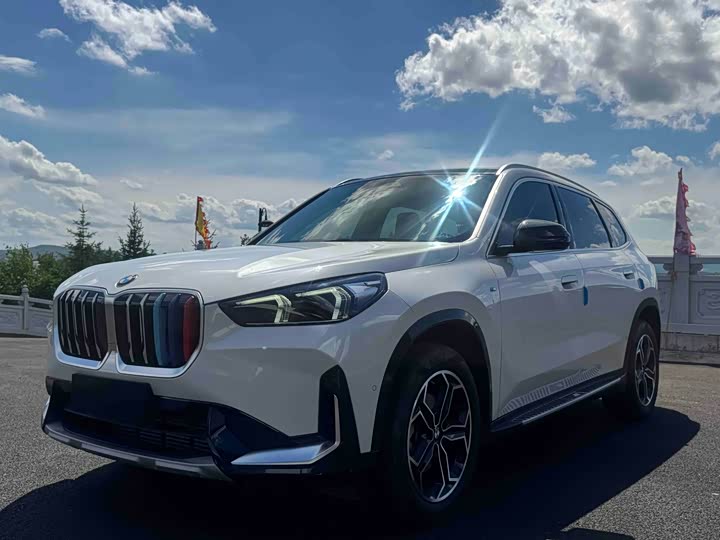 2023 BMW X1 2023 sDrive20Li X-Line