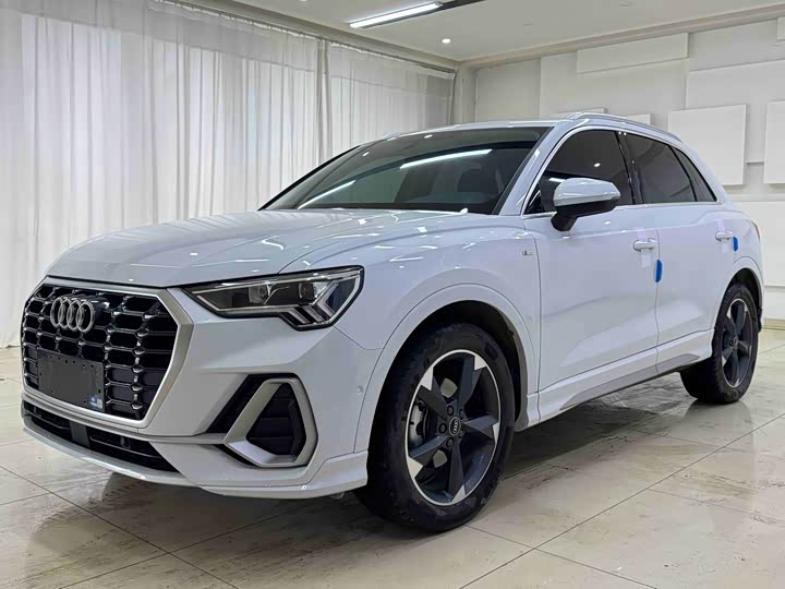 2021 Audi Q3 2022 35 TFSI Fashionable and Dynamic